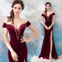 Load image into Gallery viewer, Burgundy 2019 Prom Dresses Mermaid Off the Shoulder Velvet Party Maxys Long Prom Gown Evening Dresses Robe De Soiree Side Slit